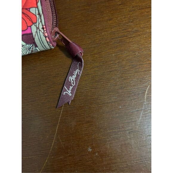 Vera Bradley large size floral wallet - Picture 4 of 6